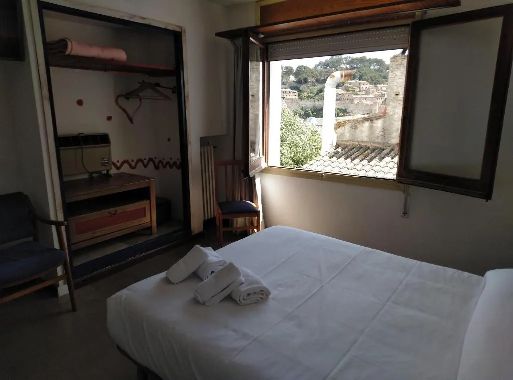 Room, Corisco, Costa Brava