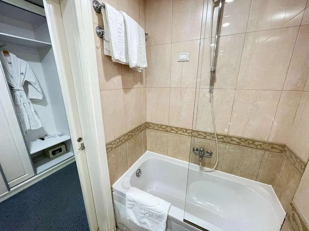 Room, Adriatik Hotel BW Premier Collection, Durres