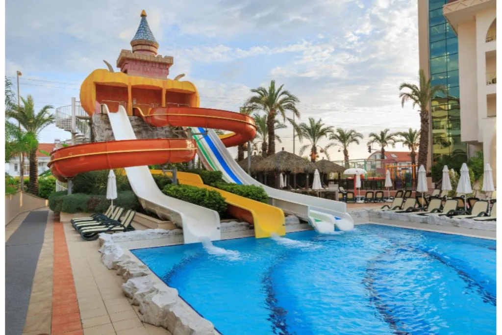Pool, Well Palace Side, Antalya