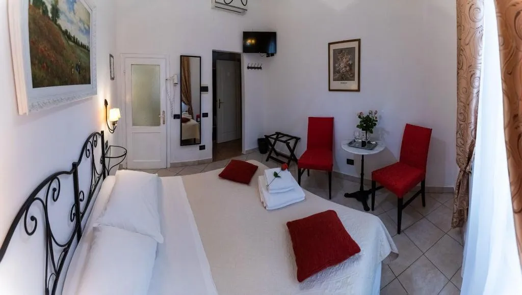 Room, Dei Mori Firenze, Florence