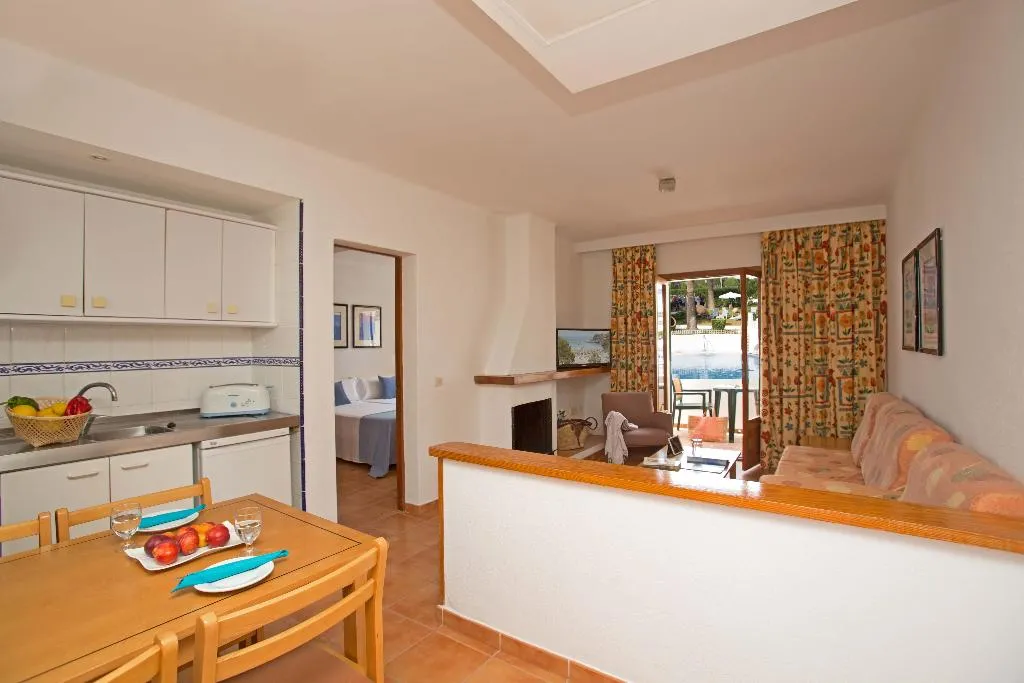 APARTMENT TWO BEDROOMS Room, Gavimar Cala Gran Costa Del Sur, Majorca