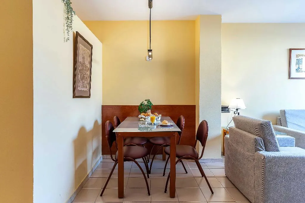 APARTMENT WITH TERRACE Room, Aparthotel Bertran, Barcelona
