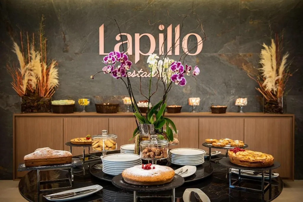 Restaurant, Gold Tower Lifestyle Hotel, Naples