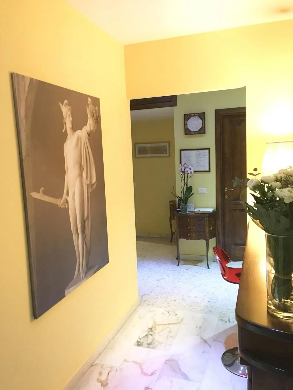 Lobby, Perseo, Rome