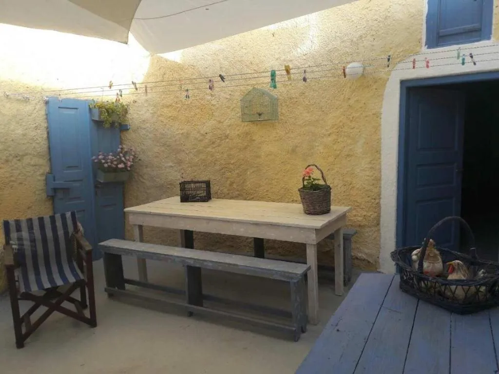 Room, Emmantina Houses, Santorini