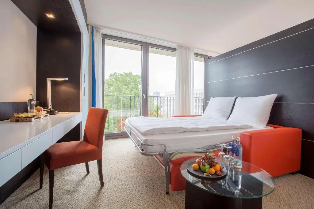 Room, Radisson Collection Hotel, Berlin, Berlin
