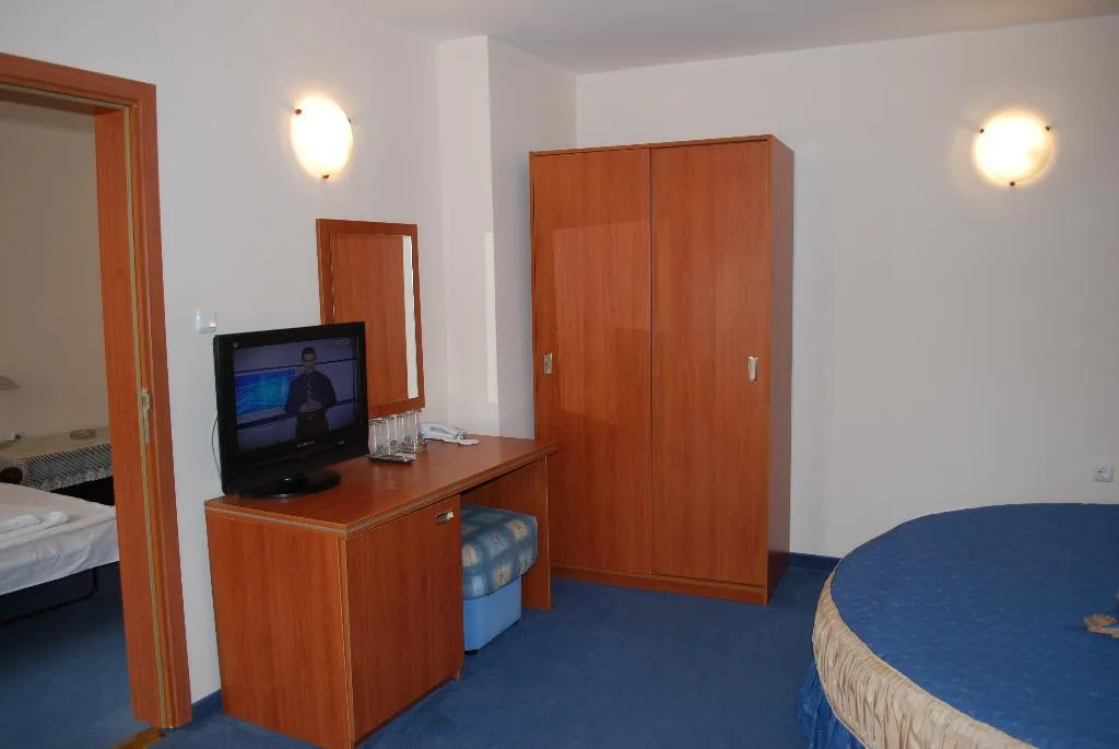 JUNIOR SUITE STANDARD Room, Italia, Bourgas