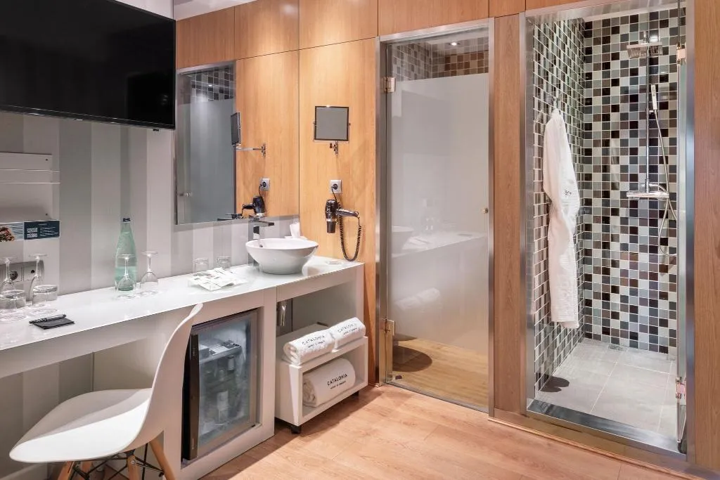 DOUBLE SUPERIOR Room, Catalonia Reina Victoria Hotel, Costa Del Sol