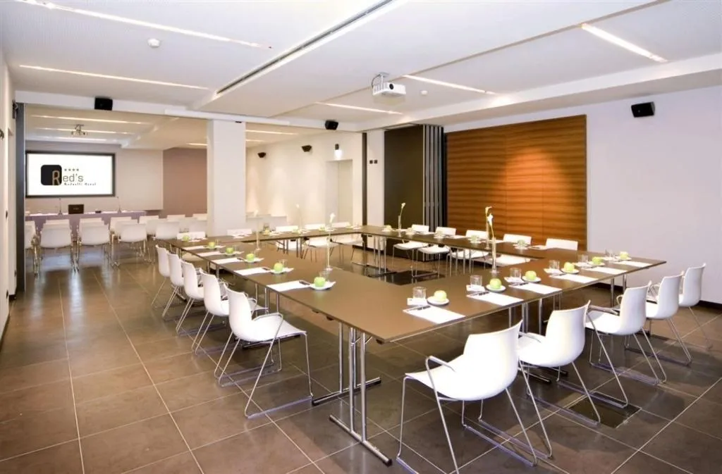 Conferences, Reds Redaelli, Milan