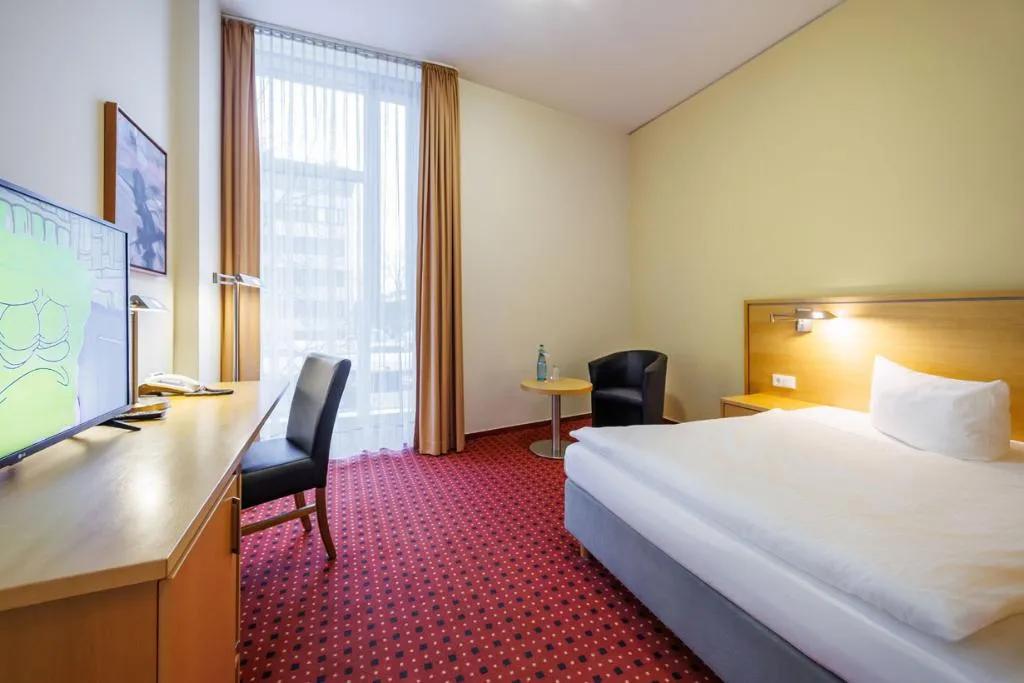 SINGLE BUSINESS Room, Airporthotel Berlin Adlershof, Berlin