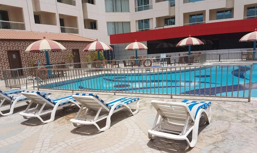 Pool, Dubai Grand Hotel by Fortune, Dubai