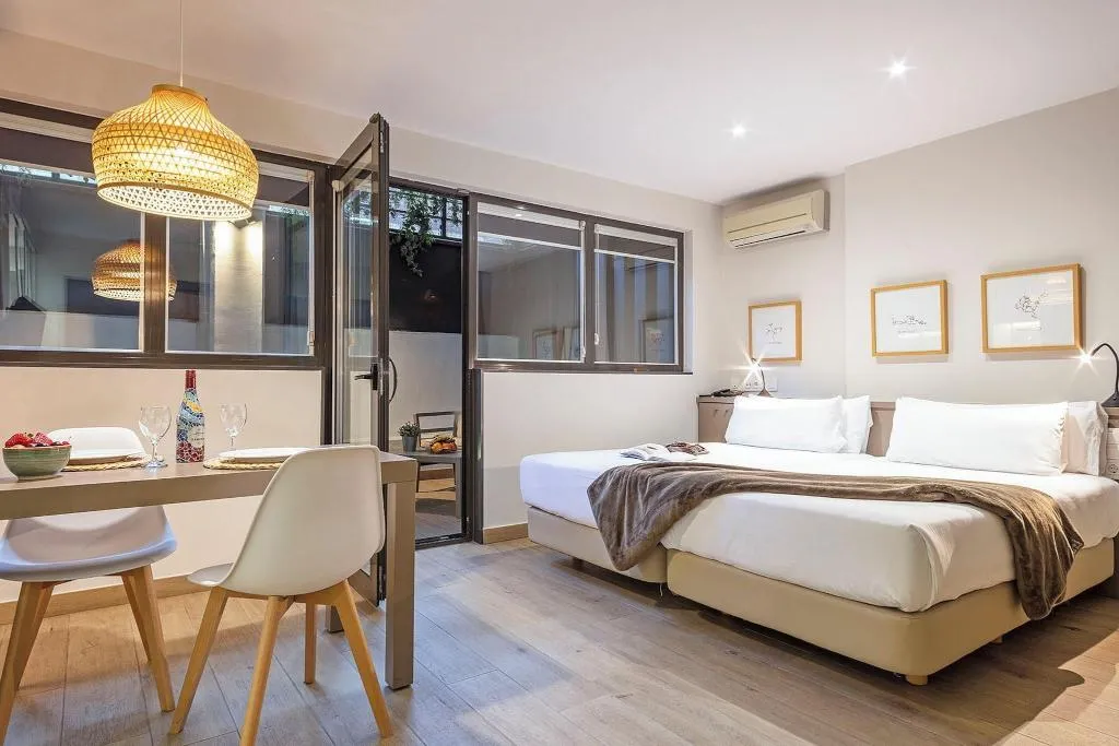 DOUBLE SINGLE USE WITH DOUBLE BED Room, Bcn Montjuic, Barcelona