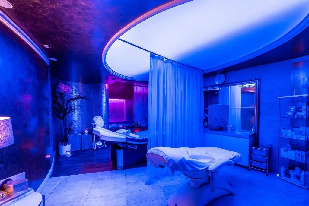 Sports and Entertainment, A11 Apartments Spa Dermique, Krakow