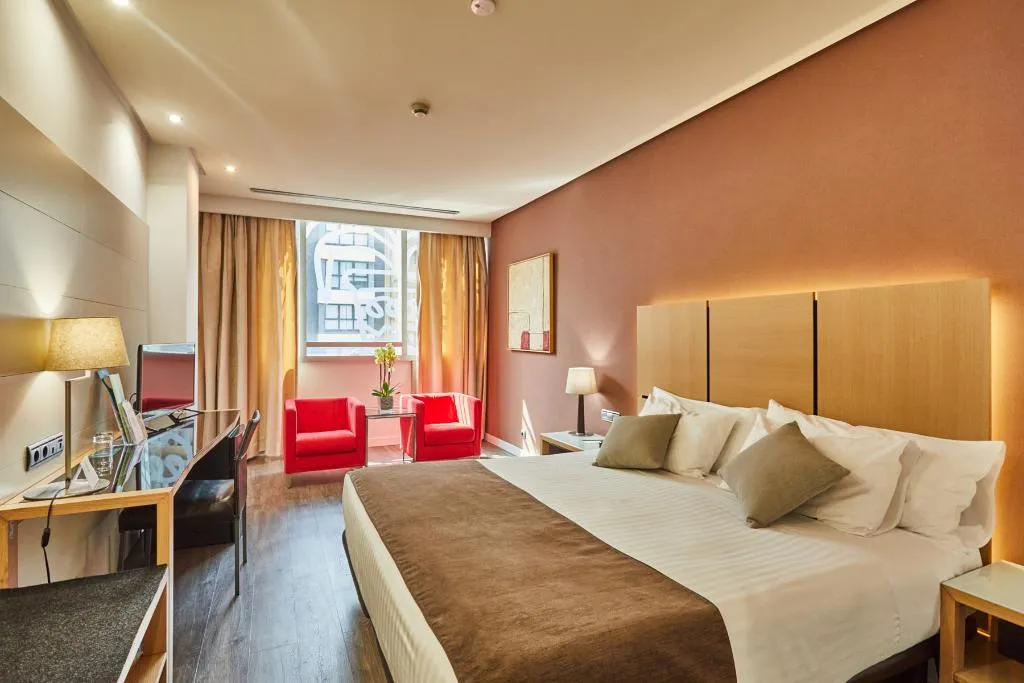 DOUBLE SINGLE USE STANDARD Room, Silken Puerta Valencia, Valencia