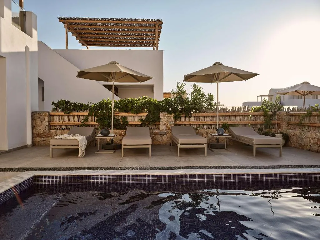 SUITE DUPLEX Room, Sea Breeze Santorini Beach Resort, Curio Collectio, Santorini