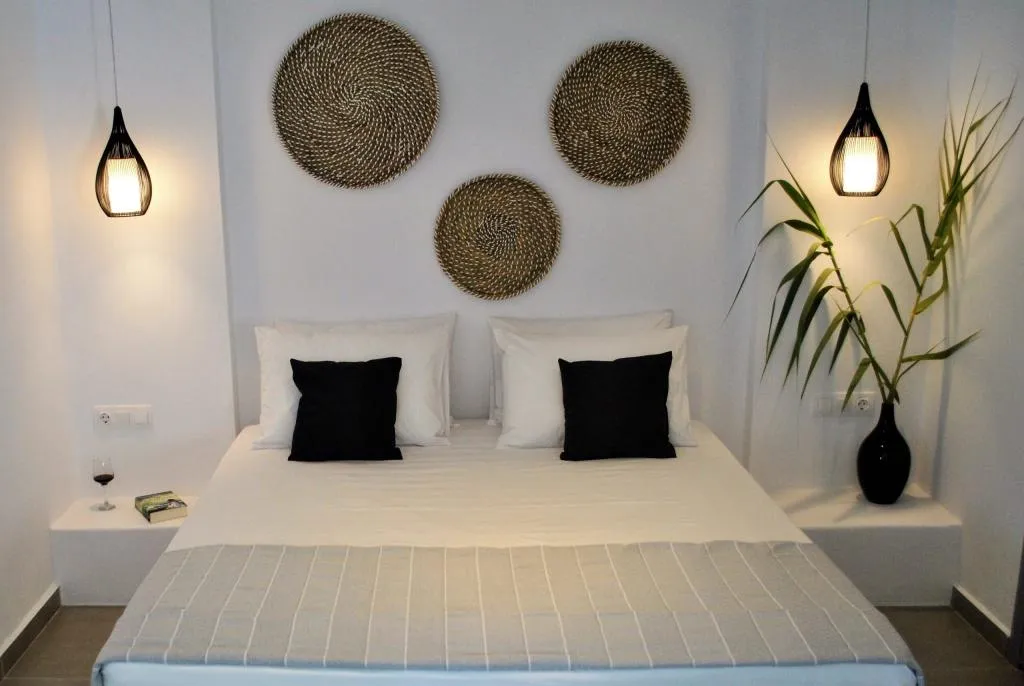 SUITE CLASSIC Room, The Vine Suites, Santorini