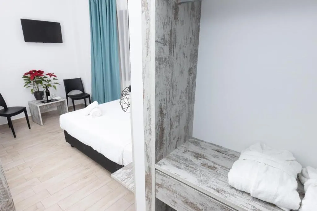 Room, Evita Asty, Athens