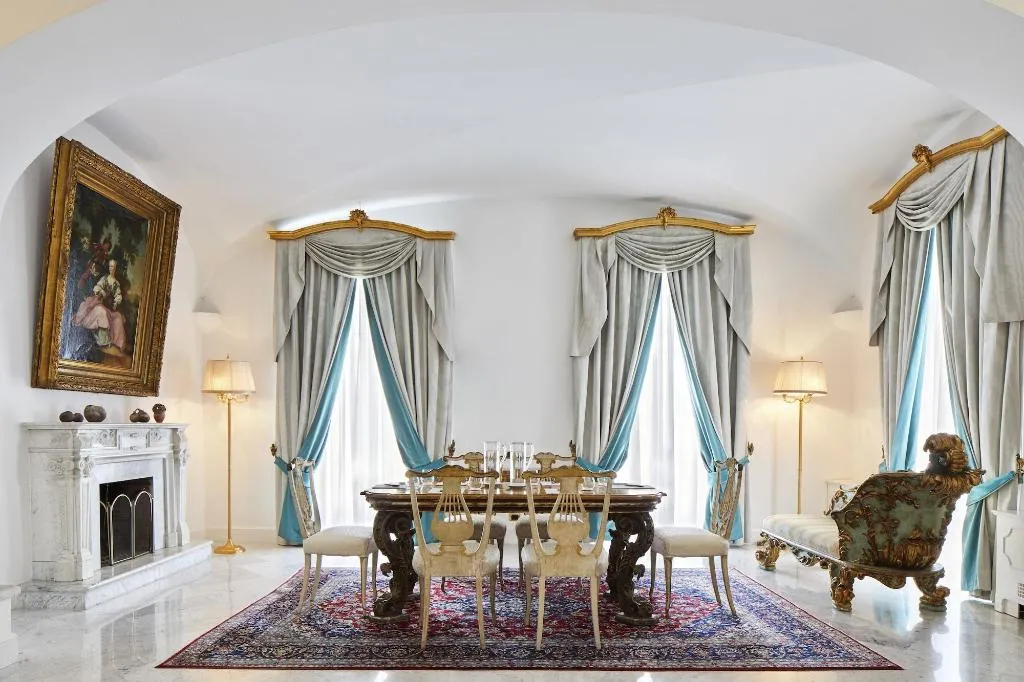 Conferences, Palazzo Avino, Naples