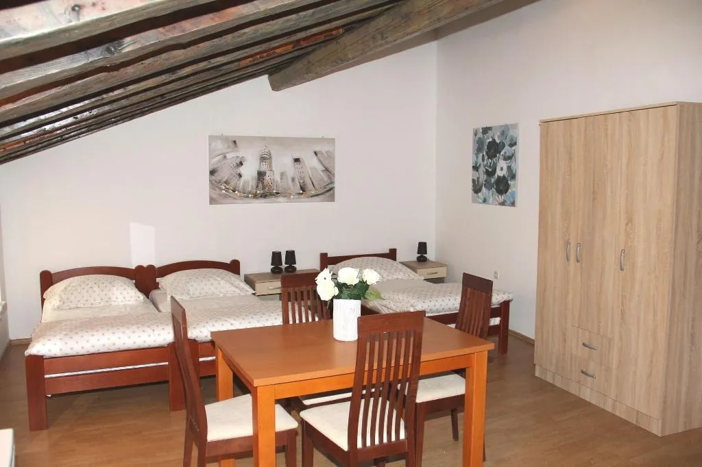 Room, Old Theatre Rooms And Apartments, Split