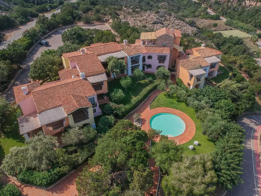 Pool, Il Giardino degli Oleandri, Olbia