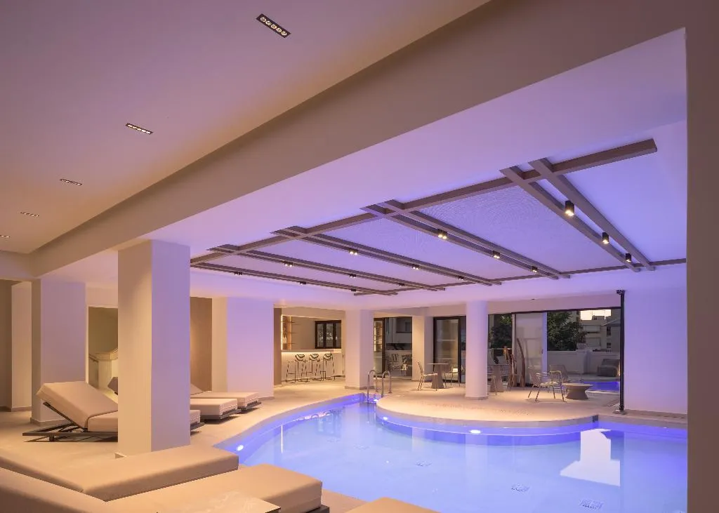 Pool, Theartemis Palace, Crete