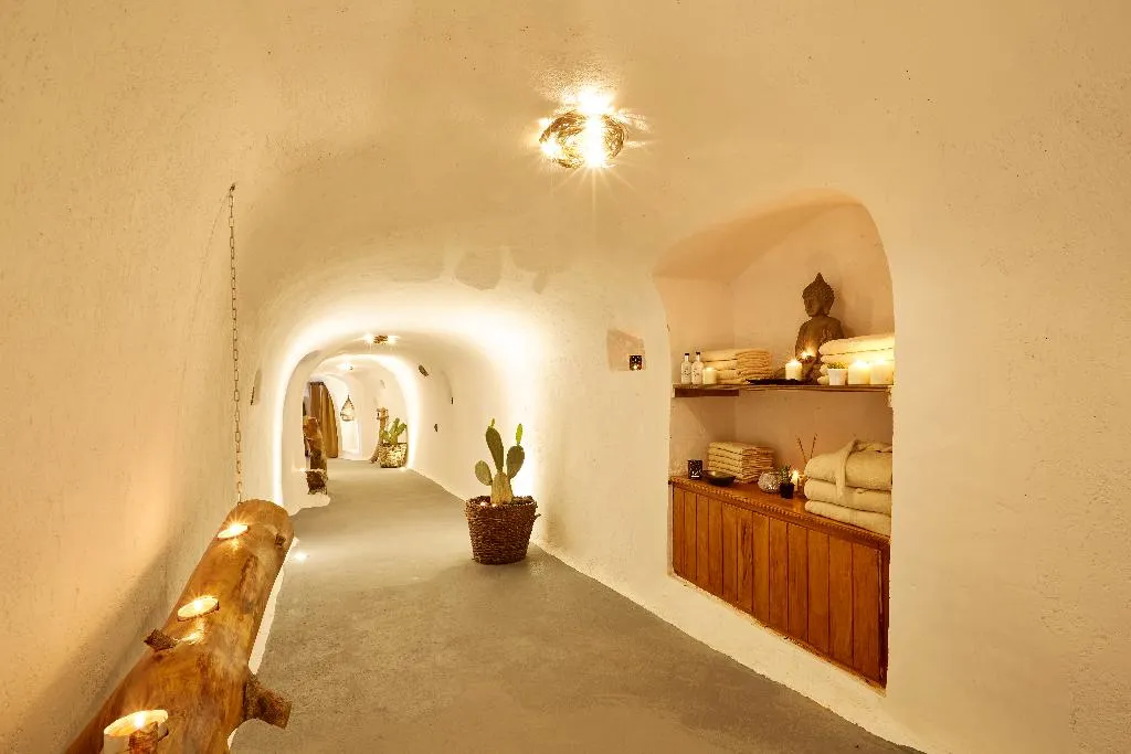 Sports and Entertainment, Thermes Luxury Villas by Mr and Mrs White, Santorini