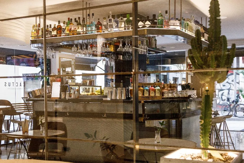 Bar, Aparthotel Mariano Cubi, Barcelona