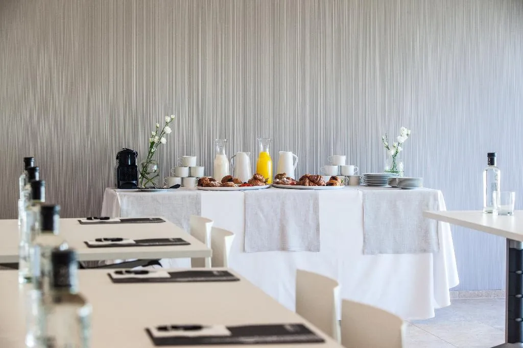 Conferences, Ocean Drive Talamanca, Ibiza
