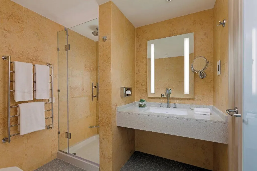 JUNIOR SUITE KING SIZE BED Room, Marriott Malta Hotel & Spa, Malta