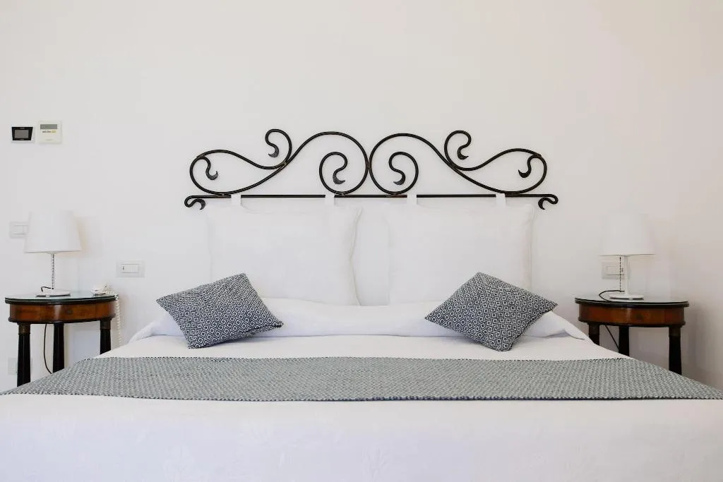 Room, La Bizantina, Naples