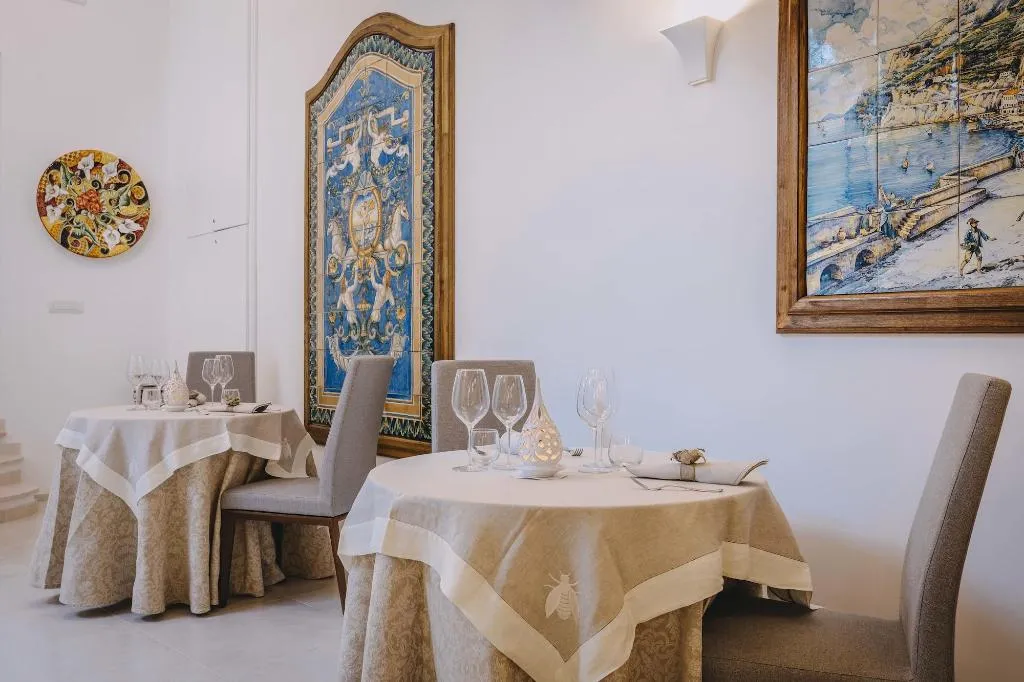 Restaurant, Palazzo Pascal, Naples
