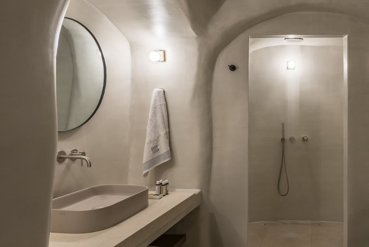 Oia Castle Luxury Suites, Santorini