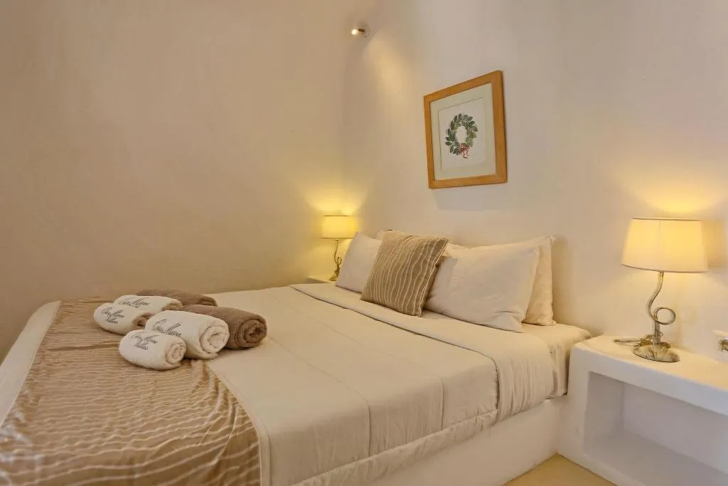 CAVE SEA VIEW Room, Oia Mare Villas, Santorini
