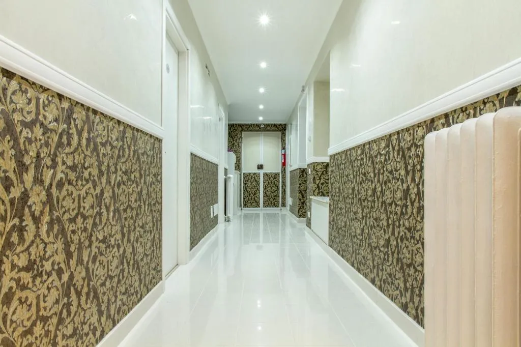 Lobby, Magister, Rome