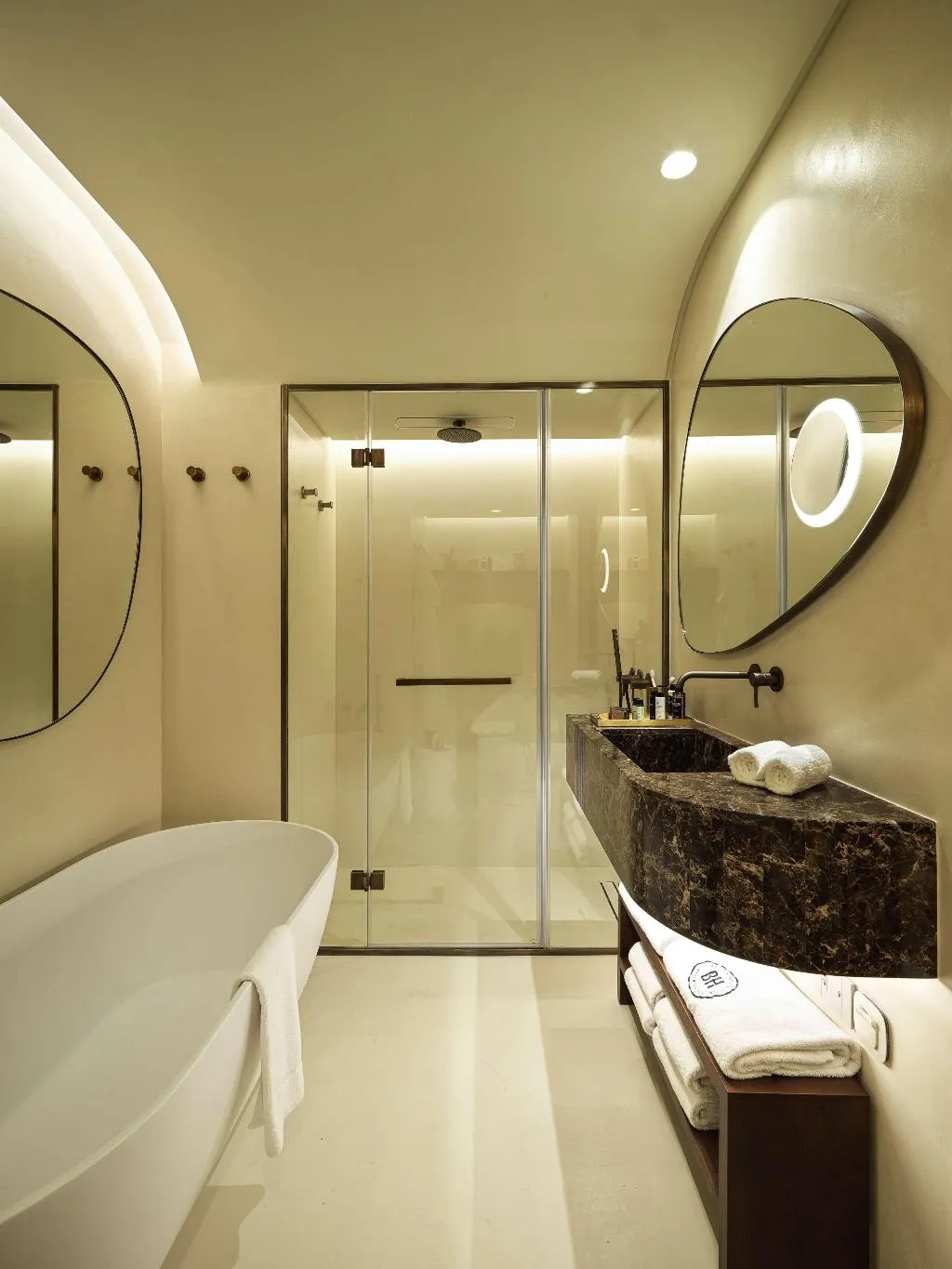 SUITE DELUXE SEA VIEW Room, Isla Brown Corinthia Resort & Spa, Curio Collect, Athens