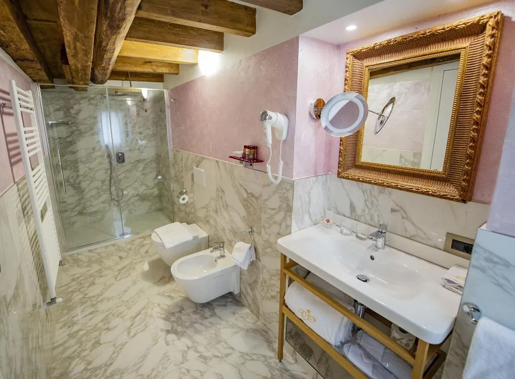 Room, EGO' Residence Venice, Venice