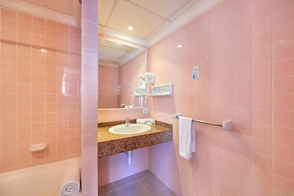 Double or Twin STANDARD Room, Gavimar Cala Gran Costa Del Sur, Majorca