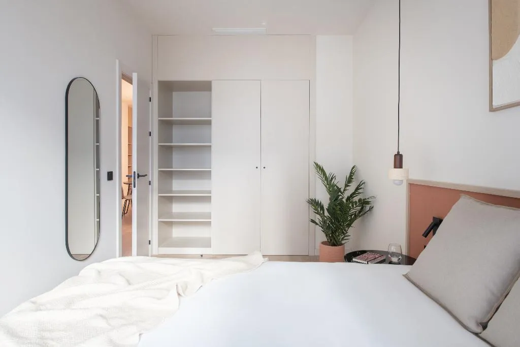 APARTMENT ONE BEDROOM WITH TERRACE Room, Libere Seville Plaza Nueva, Seville
