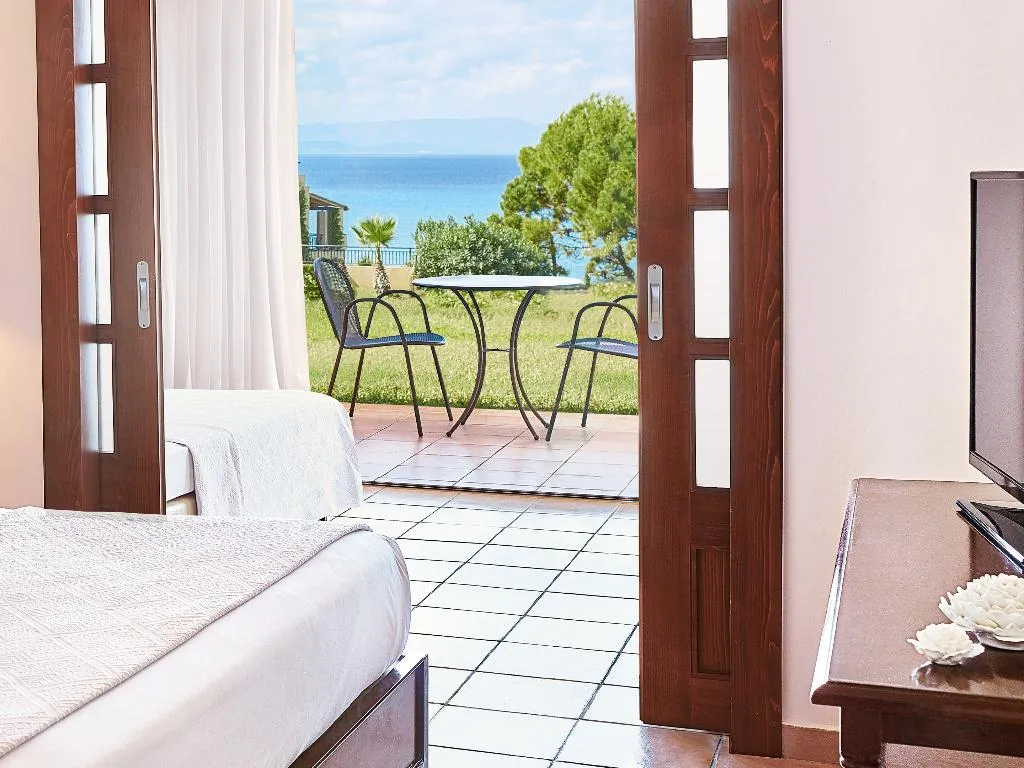 FAMILY ROOM SEA VIEW Room, Grecotel LUXME Oasis, Athens