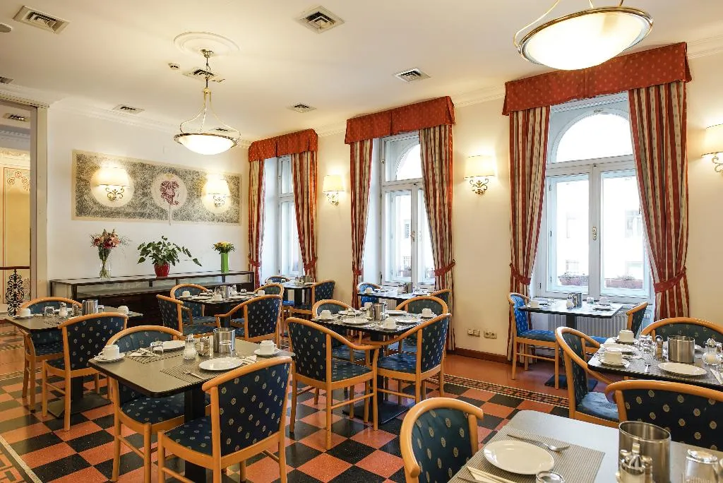 Restaurant, Hotel Tivoli Prague, Prague