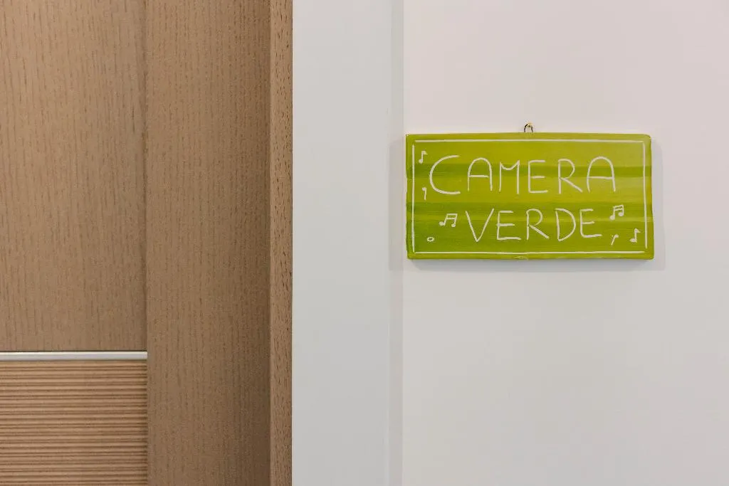 DOUBLE ONE BEDROOM ONE BATHROOM Room, B&B Colori e Note, Naples