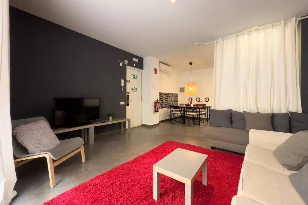 APARTMENT TWO BEDROOMS Room, Ainb Barcelona Sants Apartments, Barcelona