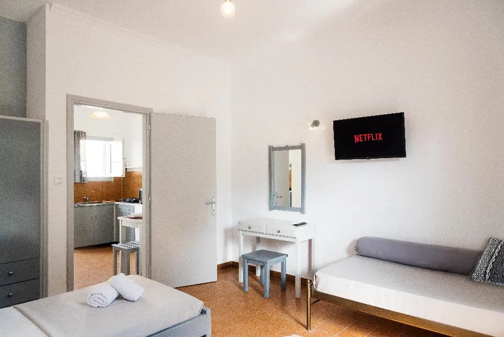 APARTMENT ONE BEDROOM Room, Three Seasons, Corfu
