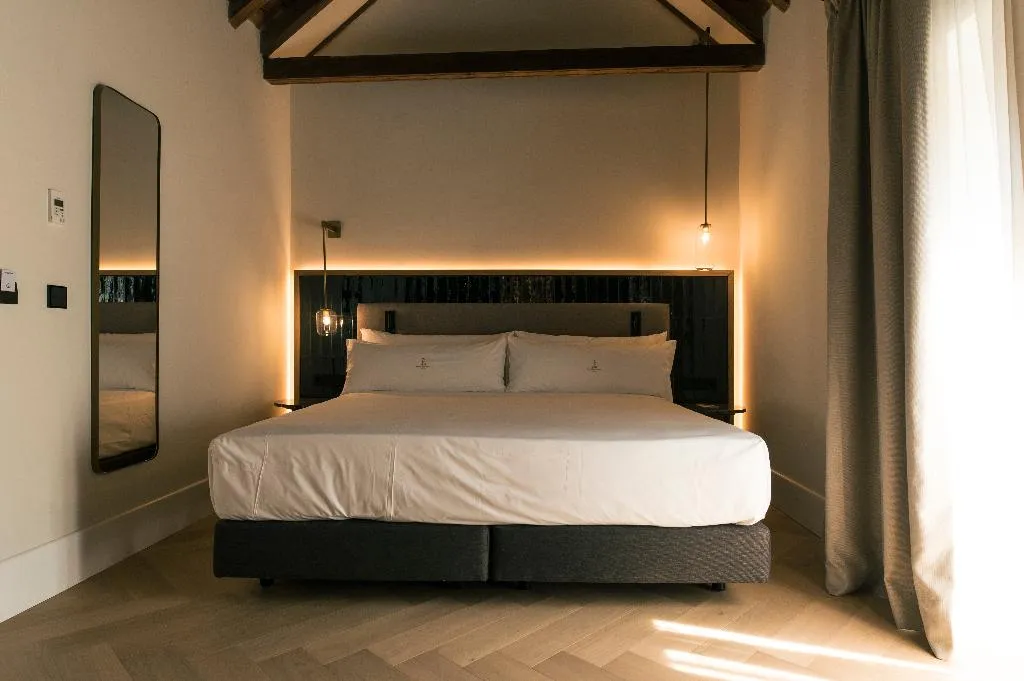 DOUBLE SUPERIOR Room, Hotel Legado Magdalena, Seville