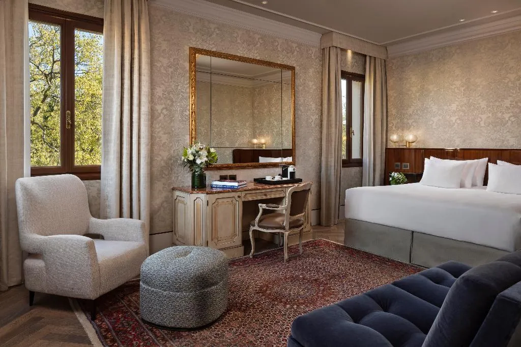 DOUBLE DELUXE Room, NH Collection Venezia Grand Hotel Palazzo dei Dogi, Venice