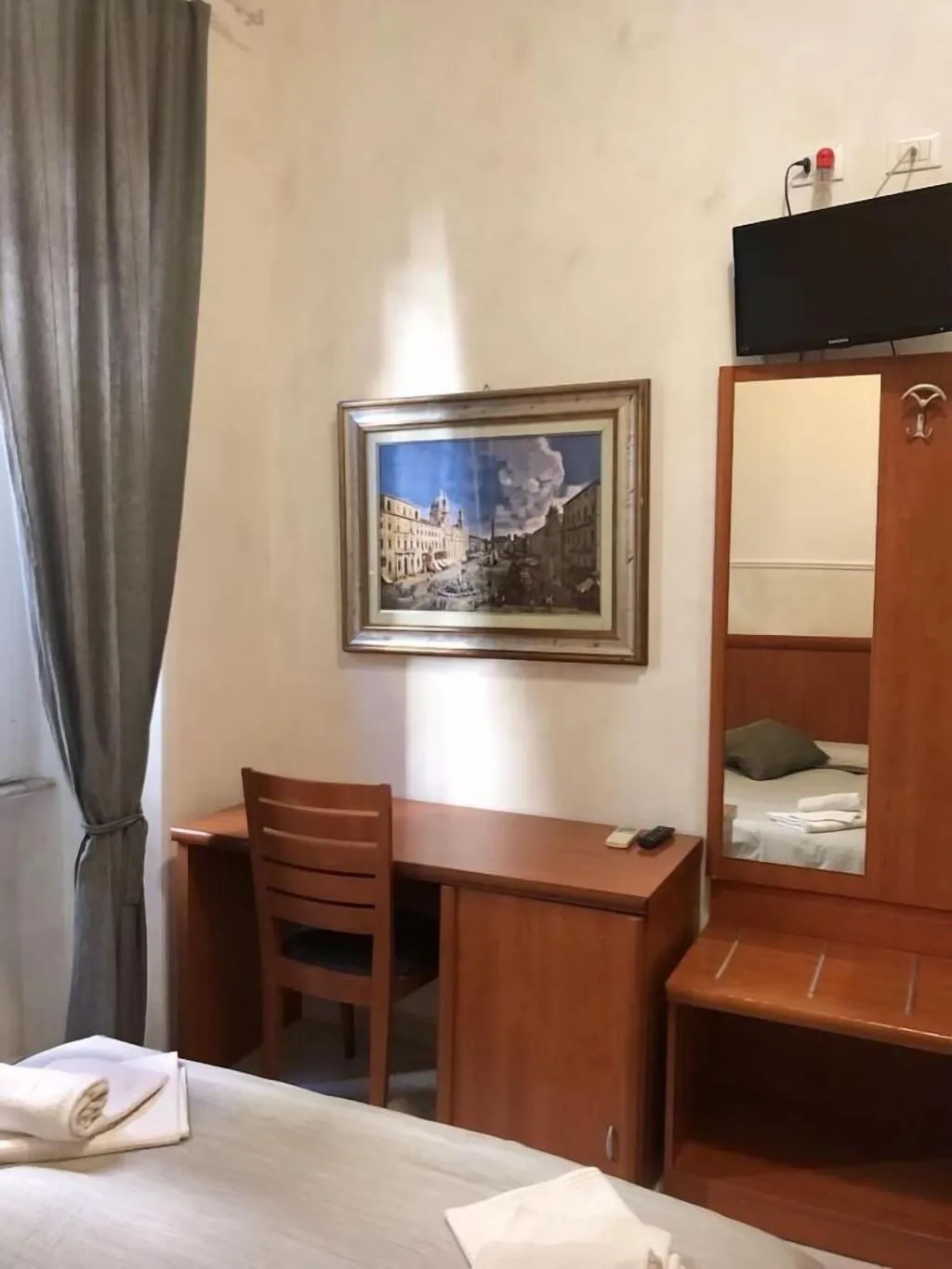 Room, Les Artes, Naples
