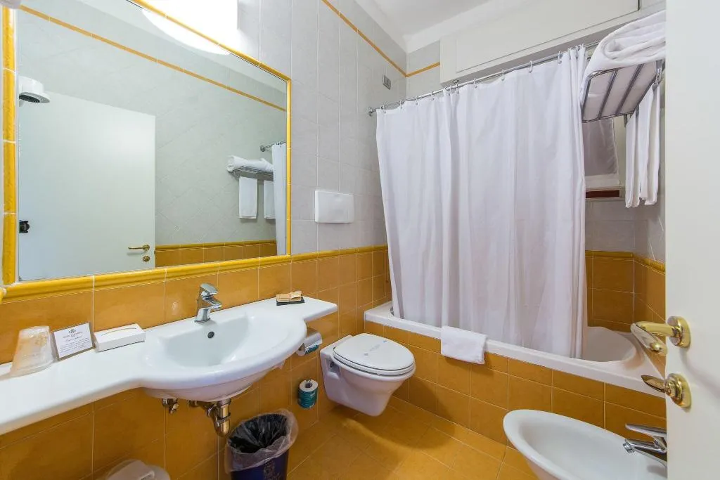 DOUBLE STANDARD Room, Reginna Palace, Naples