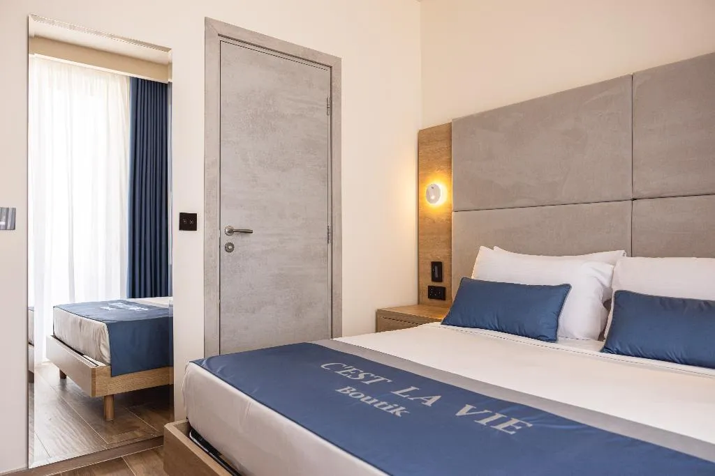 FAMILY ROOM TWO DOUBLE BEDS ONE BEDROOM  Room, C'est La Vie Boutik Swieqi, Malta