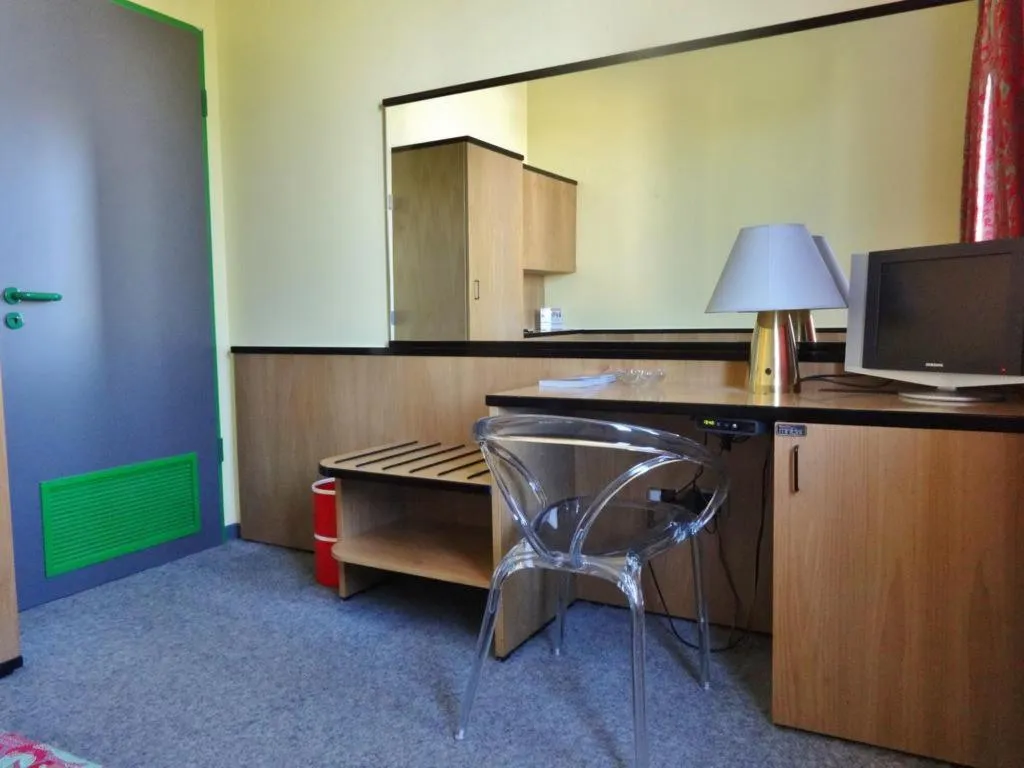 Room, Hotel Longobardo, Milan