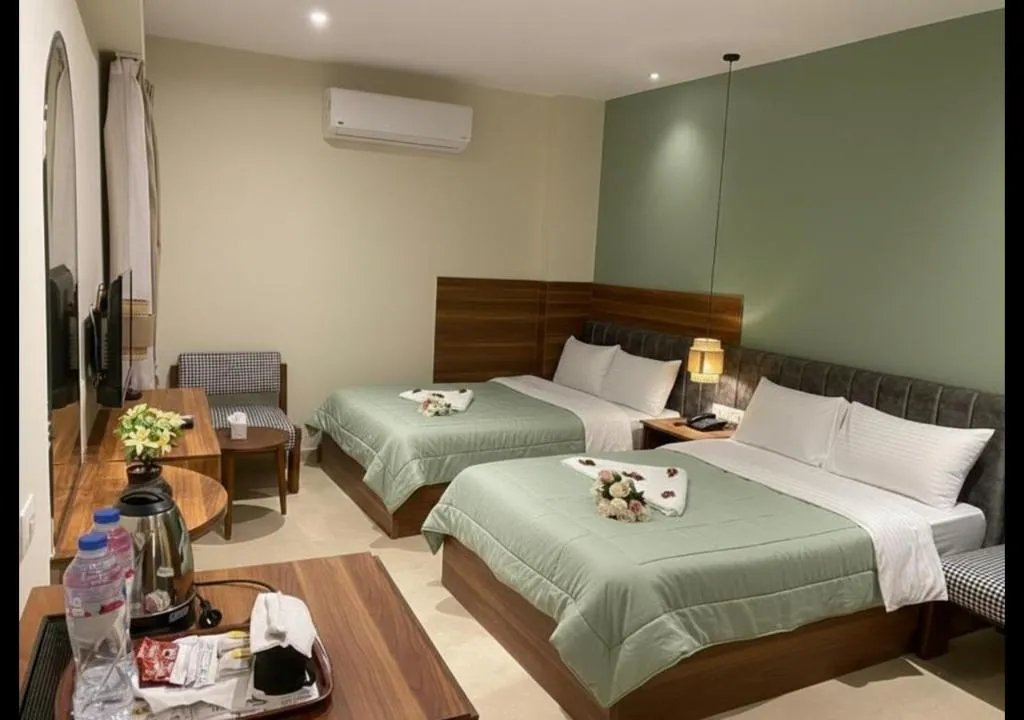 TWIN BASIC Room, The Nomad Pyramids Boutique Hotel, Cairo
